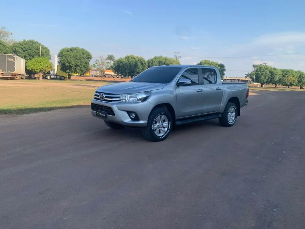 Toyota Hilux CD SRV 4x4 2.8 TDI Diesel Aut.
